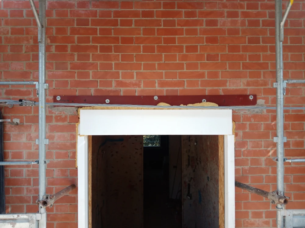 cantiere-con-mattoni